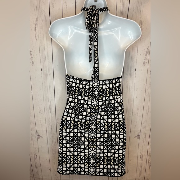 White House Black Market Size Large Black & White  Halter Tunic Top - Picture 4 of 5